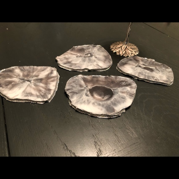 Beautiful Geode resin coasters - Picture 7 of 7